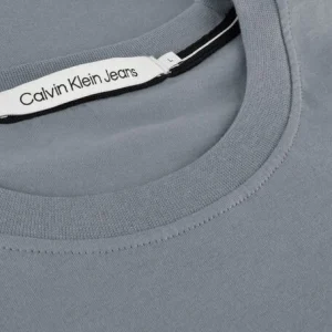 mode pas chere Calvin Klein T-shirt Badge Turn Up Sleeve En Gris 15