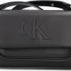 en ligne vente Calvin Klein Sculpted Ew Flap25 Pipping Sac Bandoulière En Noir 17